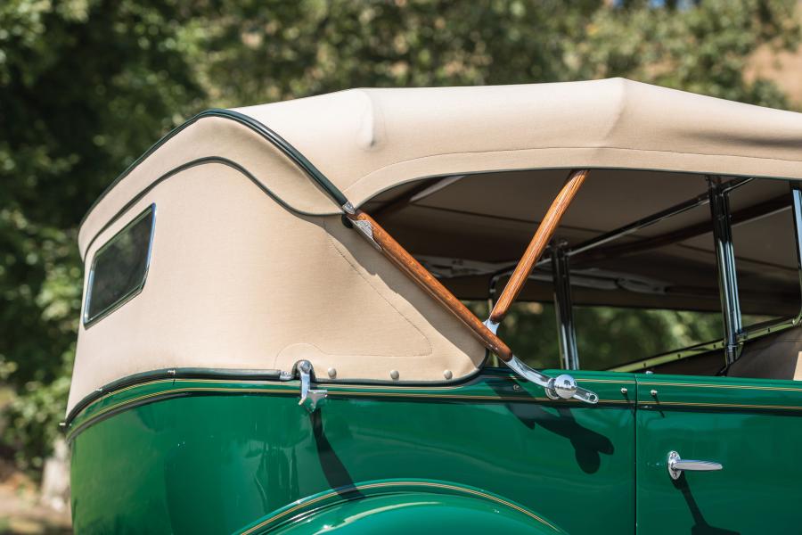 Детали экстерьера Packard Twelve Phaeton 1934 года  (фото 21 из 46)